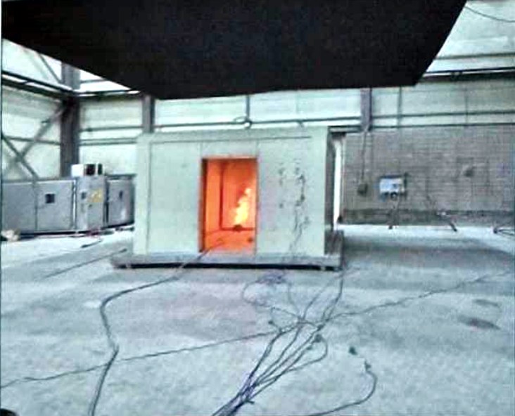 100 kW 시험 중 (전면)